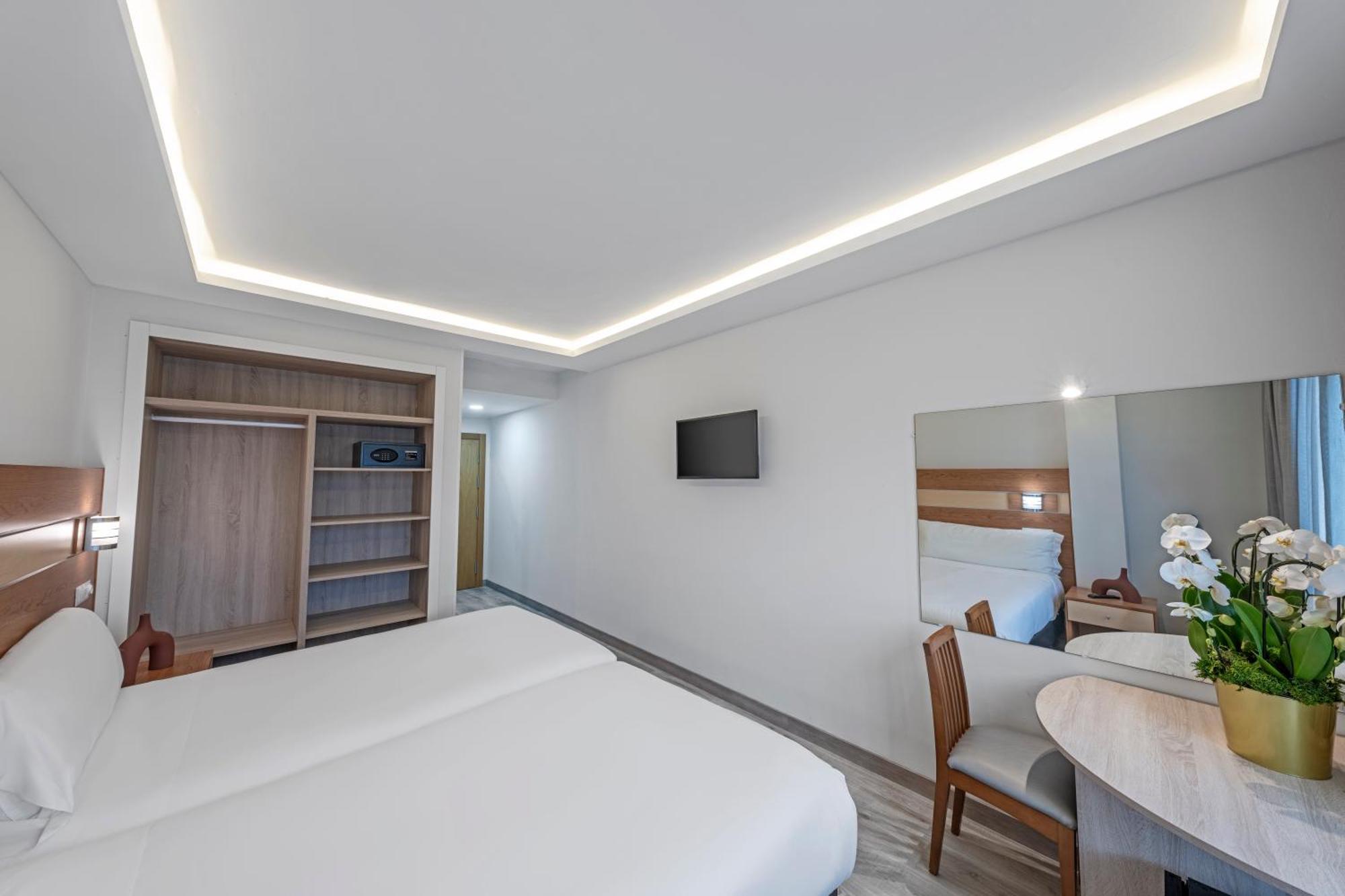 Hotel Faranda Los Tilos, Ascend Hotel Collection Teo Exterior photo