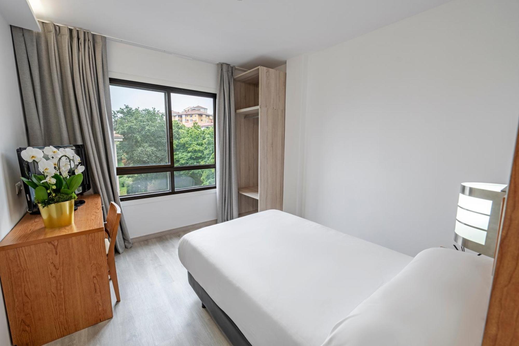 Hotel Faranda Los Tilos, Ascend Hotel Collection Teo Exterior photo