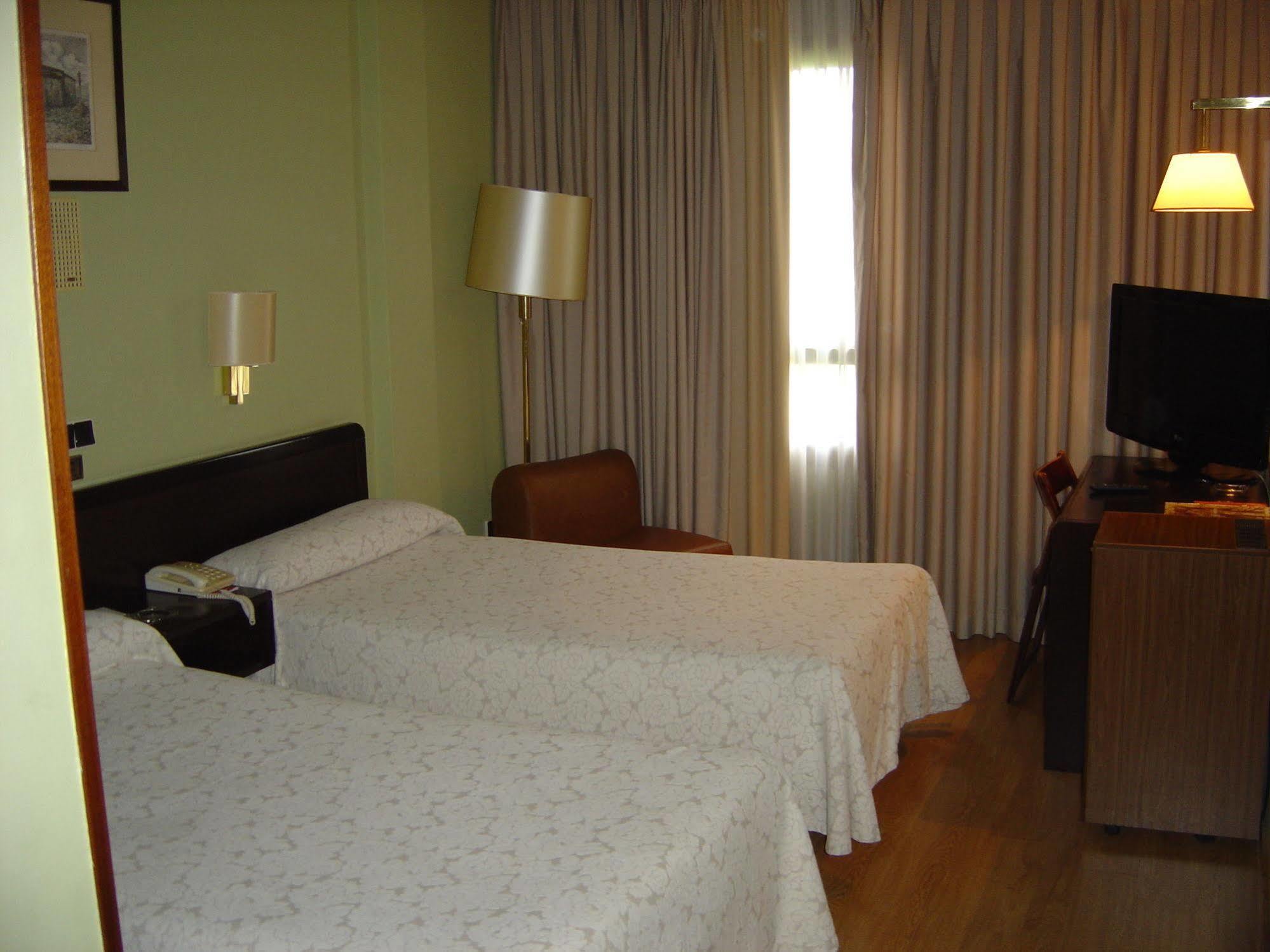 Hotel Faranda Los Tilos, Ascend Hotel Collection Teo Exterior photo